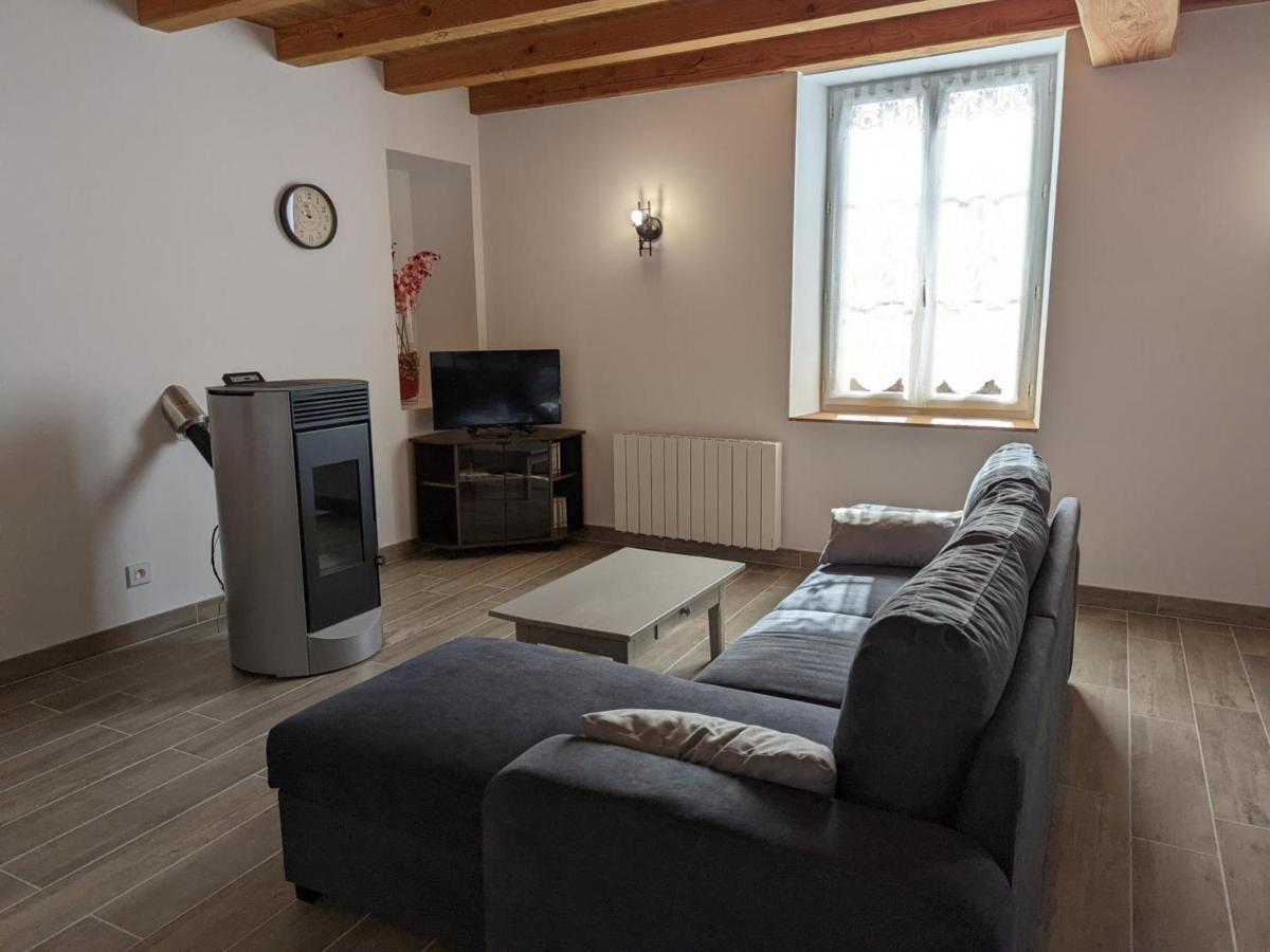Gîte Puyréaux, 3 pièces, 4 personnes - FR-1-653-98 Esterno foto