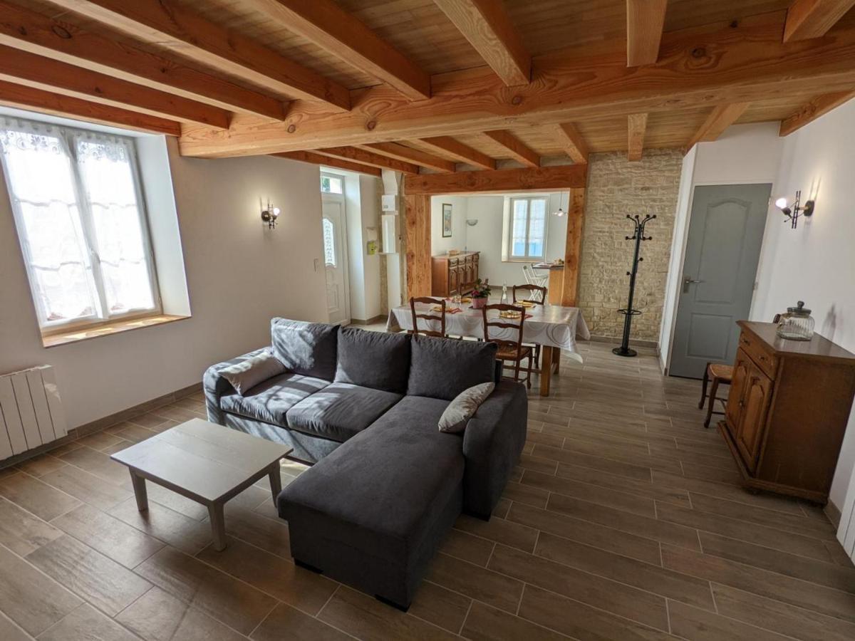 Gîte Puyréaux, 3 pièces, 4 personnes - FR-1-653-98 Esterno foto
