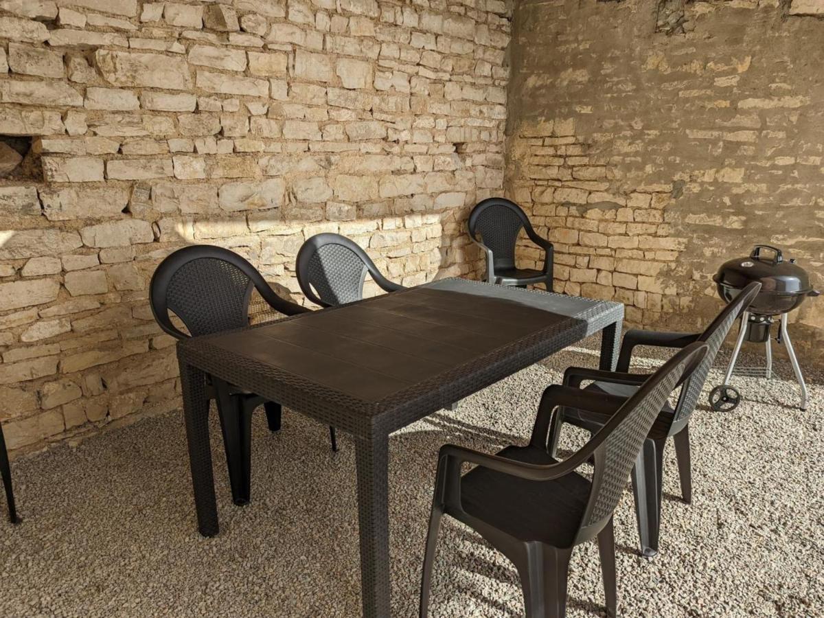 Gîte Puyréaux, 3 pièces, 4 personnes - FR-1-653-98 Esterno foto